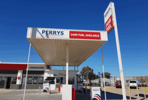 Perry's Service Station signage Ceduna Signs